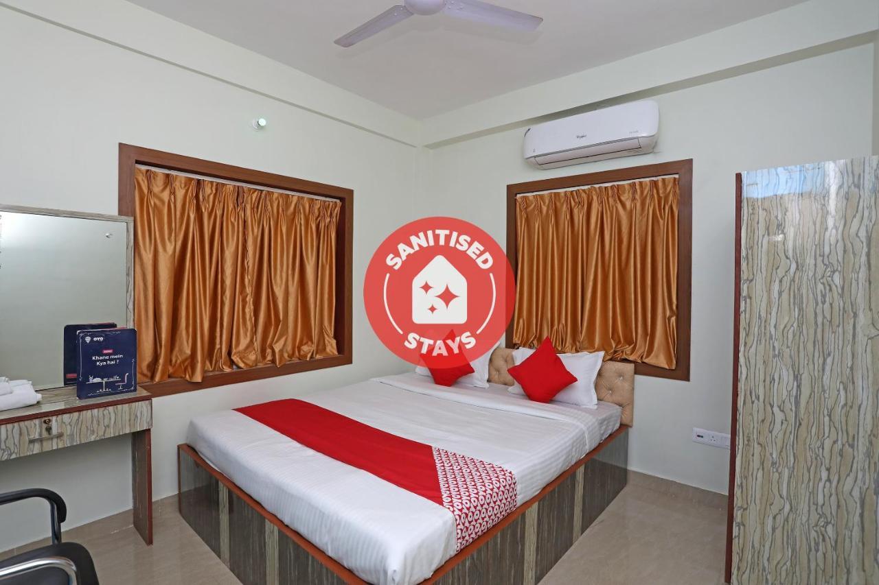 Oyo 17187 Urban Casa Hotel Kolkata Exterior photo