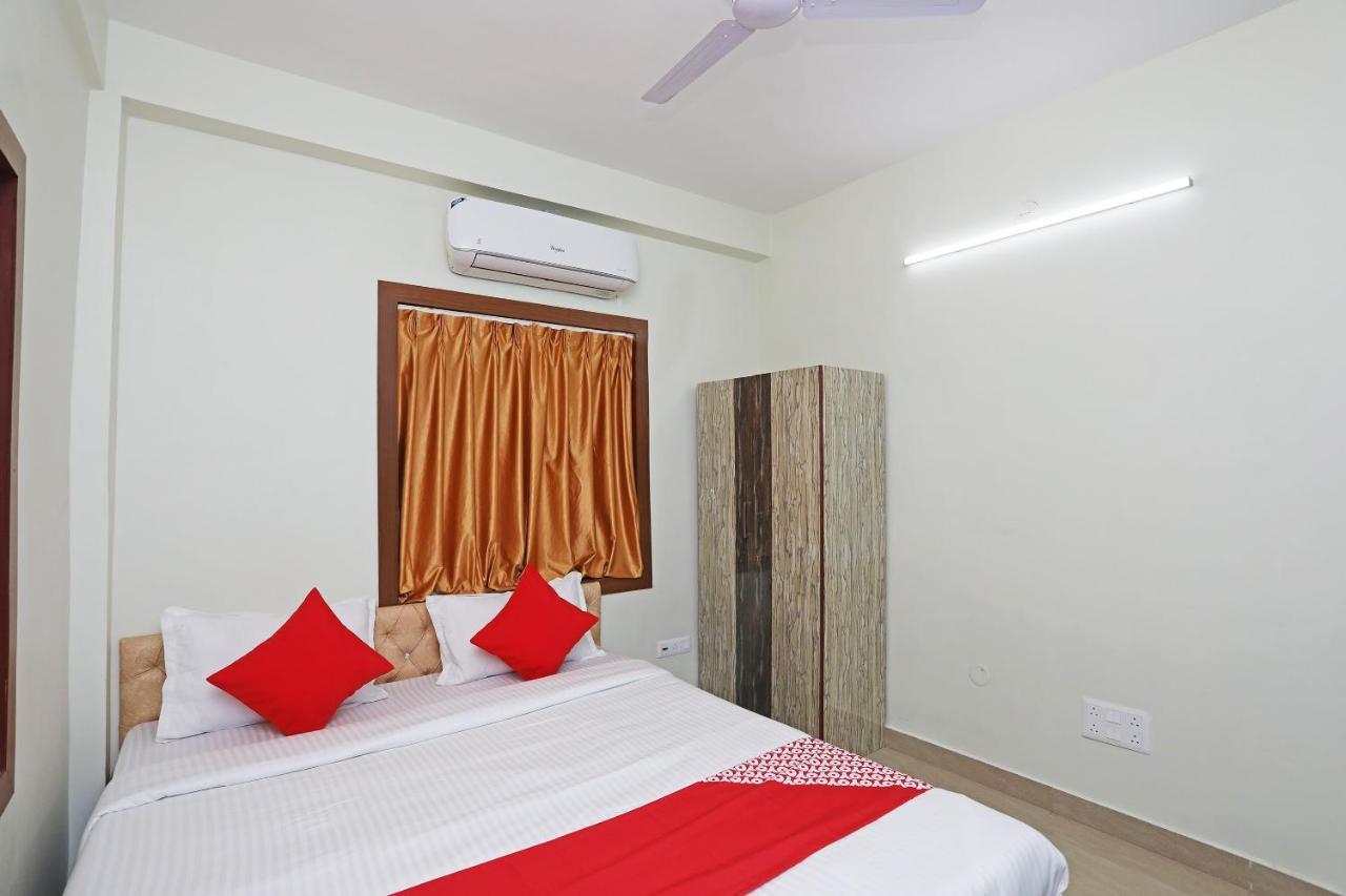 Oyo 17187 Urban Casa Hotel Kolkata Exterior photo