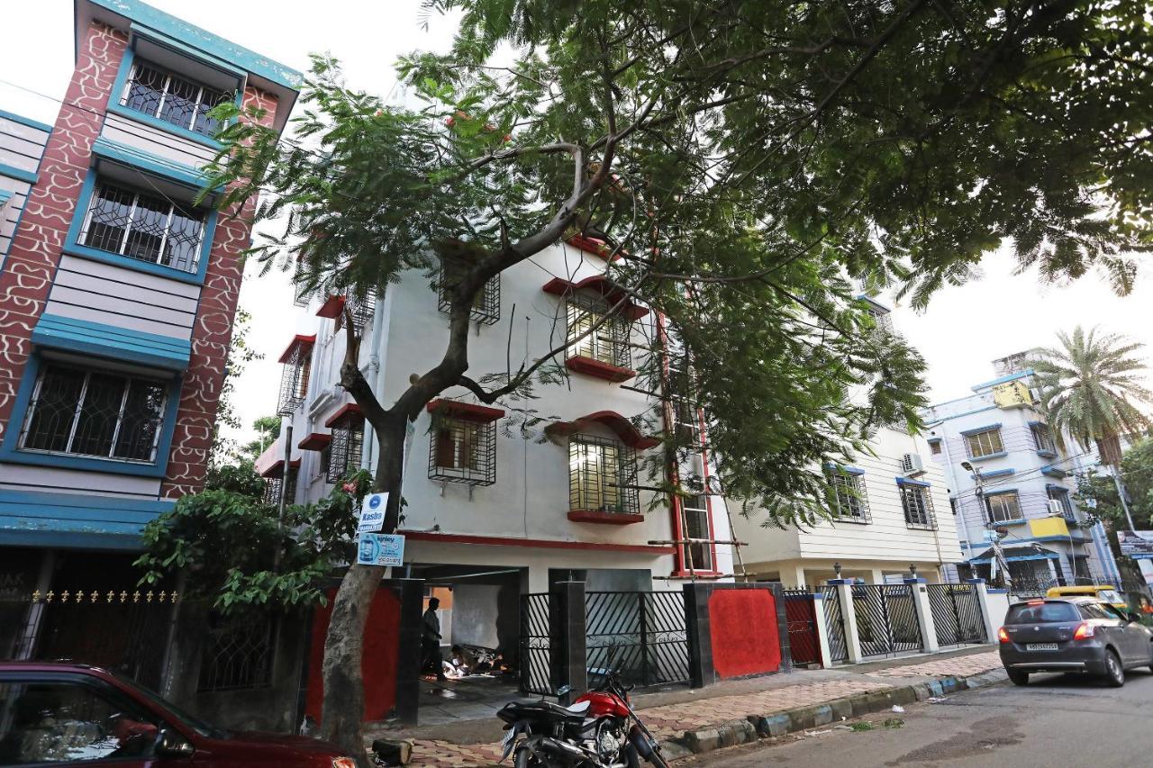 Oyo 17187 Urban Casa Hotel Kolkata Exterior photo