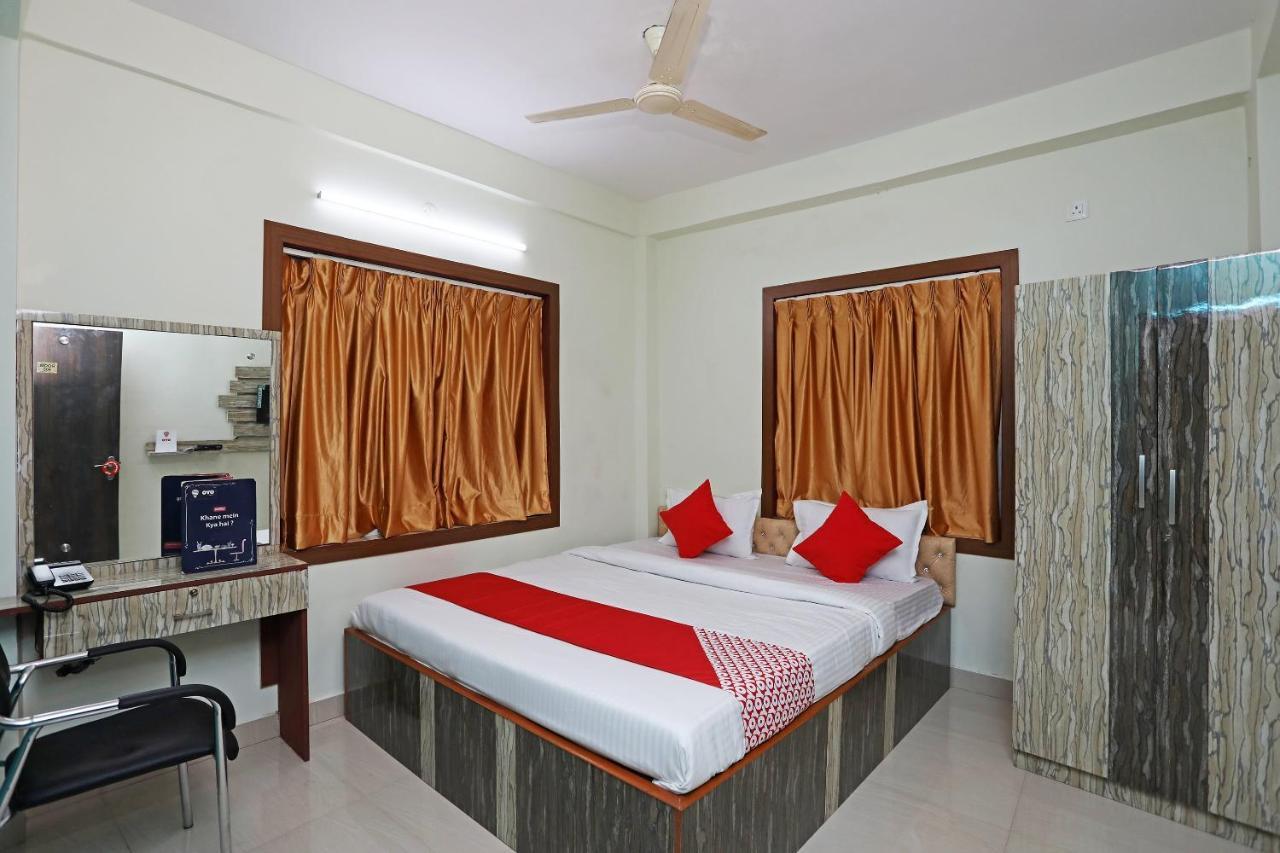 Oyo 17187 Urban Casa Hotel Kolkata Exterior photo